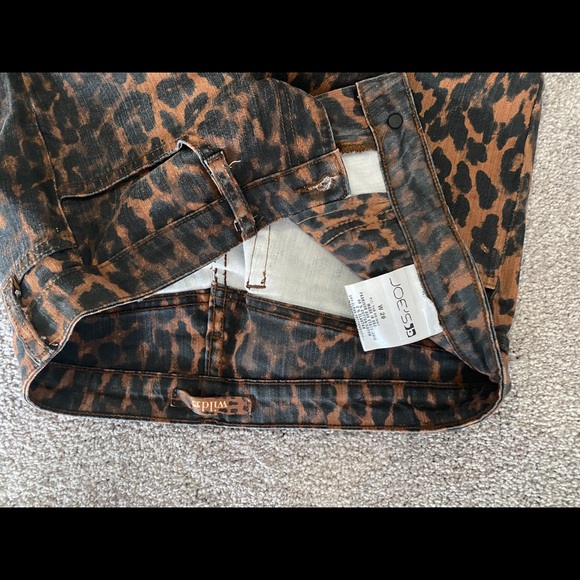 Joe’s Jeans Leopard print jeans - Picture 3 of 4